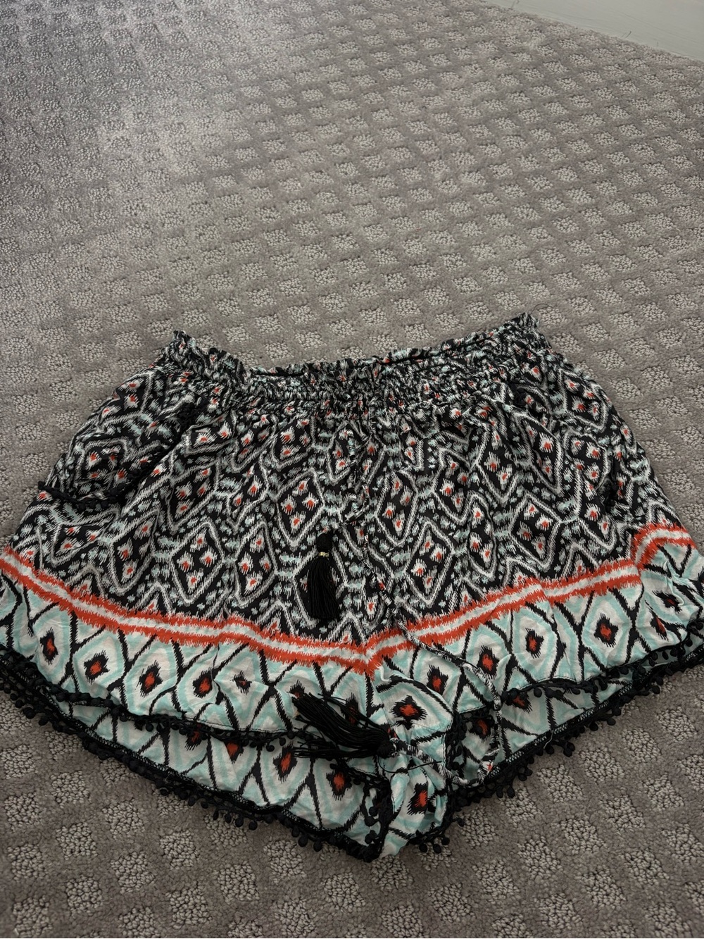 Boho Printed Elastic-Waist Women’s Shorts in Black and Teal Women’s Size Medium